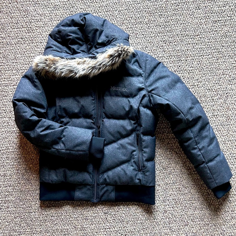Marmot Women's Dark Gray Hooded Puffer Jacket with Faux Fur Trim